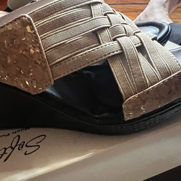 Soft Styles  Tan Wedge Cork Shoes with Intricate Woven Design size 7.5 NIB - Picture 14 of 14